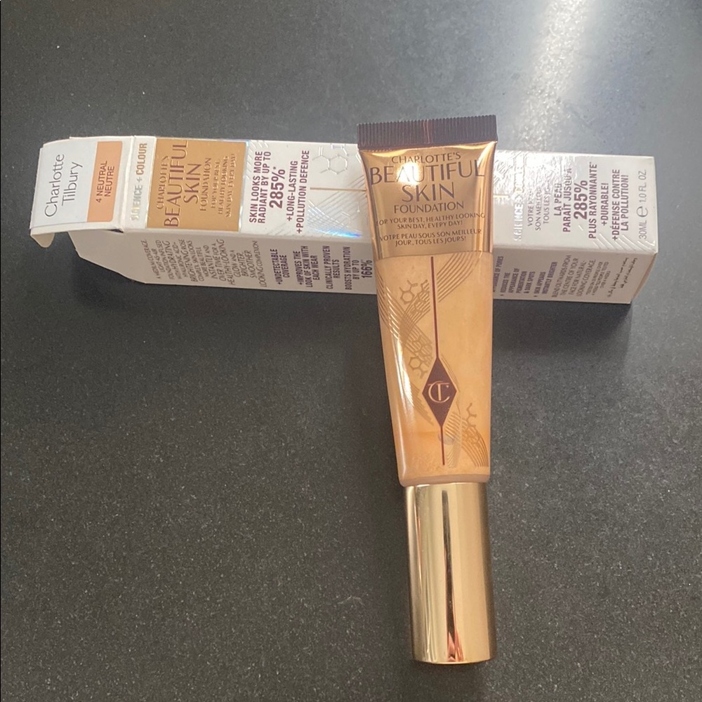 Charlotte Tilbury Beautiful Skin Foundation - Tan